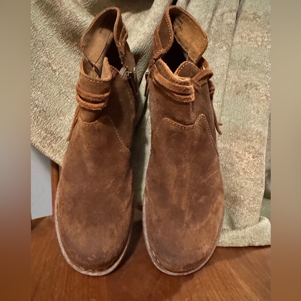 Born Nubuck Zip Booties Sz. 10 New! - Picture 8 of 12